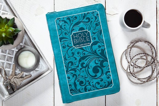 KJV Bible - Turquoise - Deluxe Gift Edition - Zippered Cover
