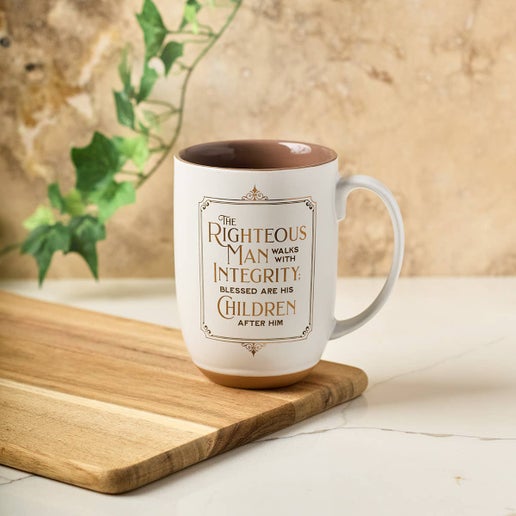 Mug Righteous Man White and Gold  - Prov. 20:7